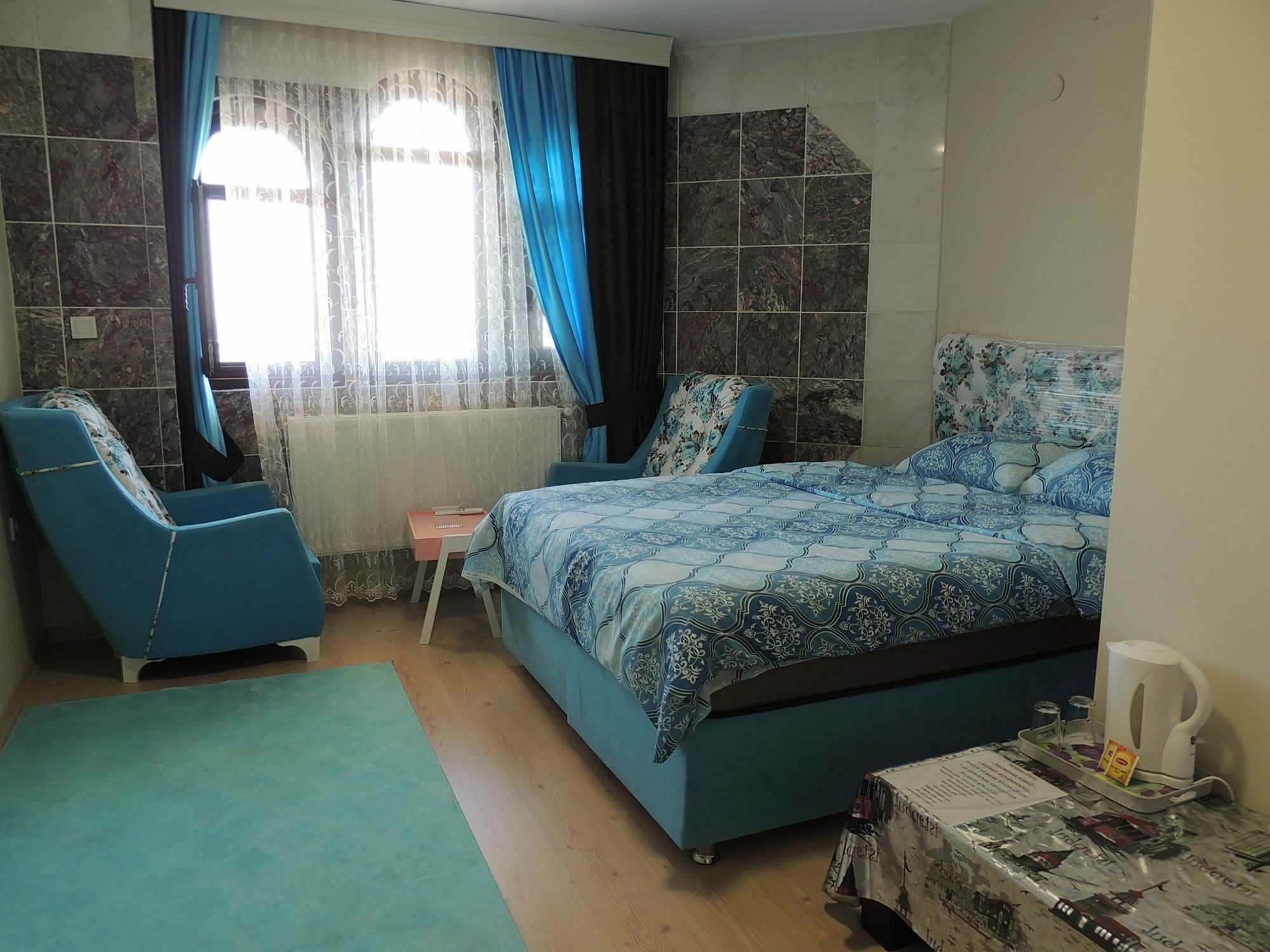 Haznedar Koeskue Aparthotel บูยูกเชกเมเช ภายนอก รูปภาพ